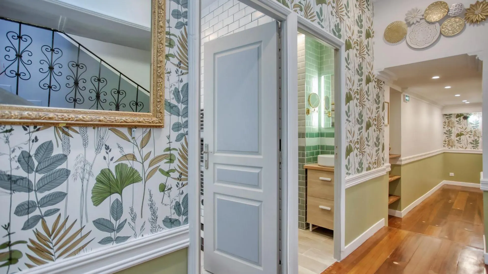 Elegant Triplex In - Ideal For 10 - Aircon