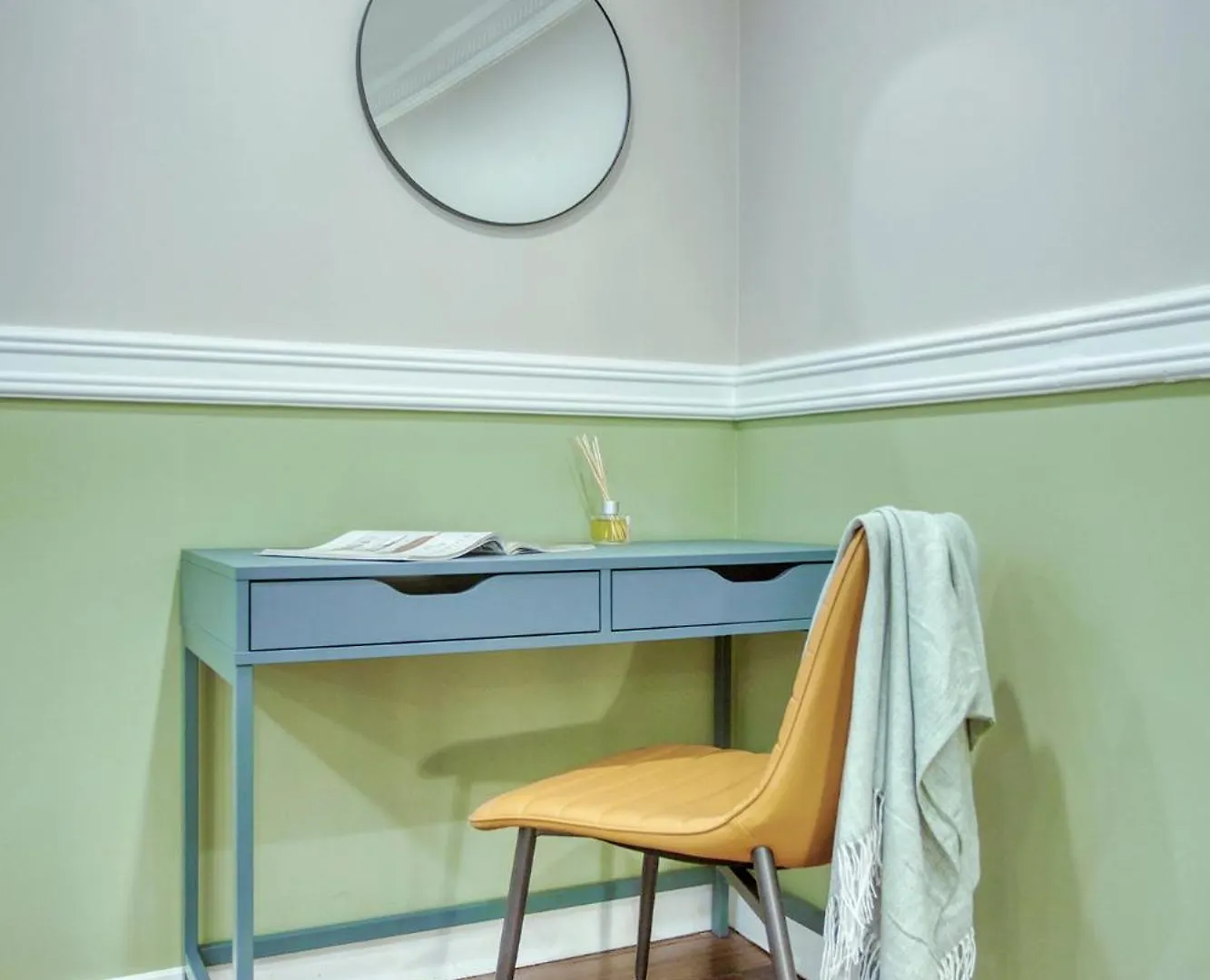 Elegant Triplex In - Ideal For 10 - Aircon Apartment